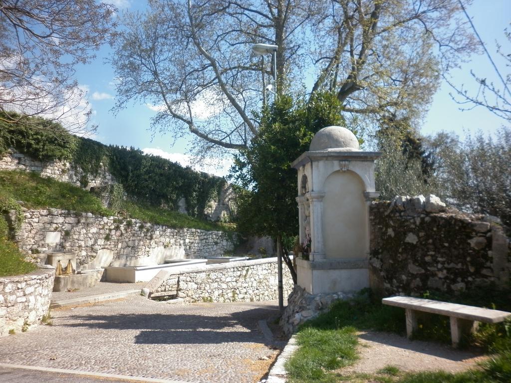 شقة SantʼAmbrogio di Valpolicella  في La Piccola Mimosa المظهر الخارجي الصورة